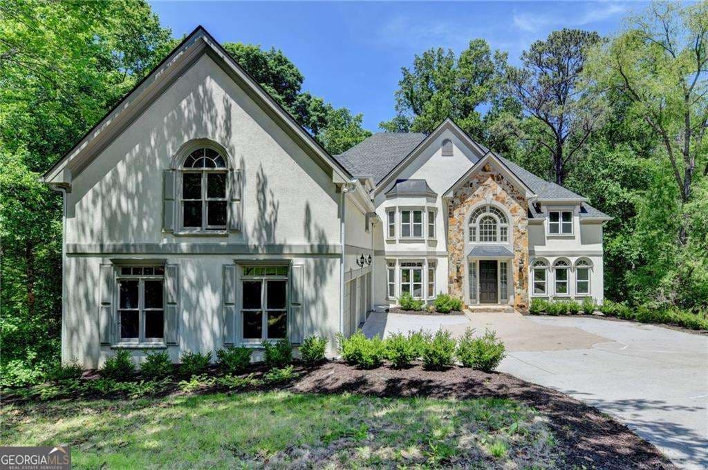 Sentinel on the River · 545 Slane Trace, Roswell GA 30076