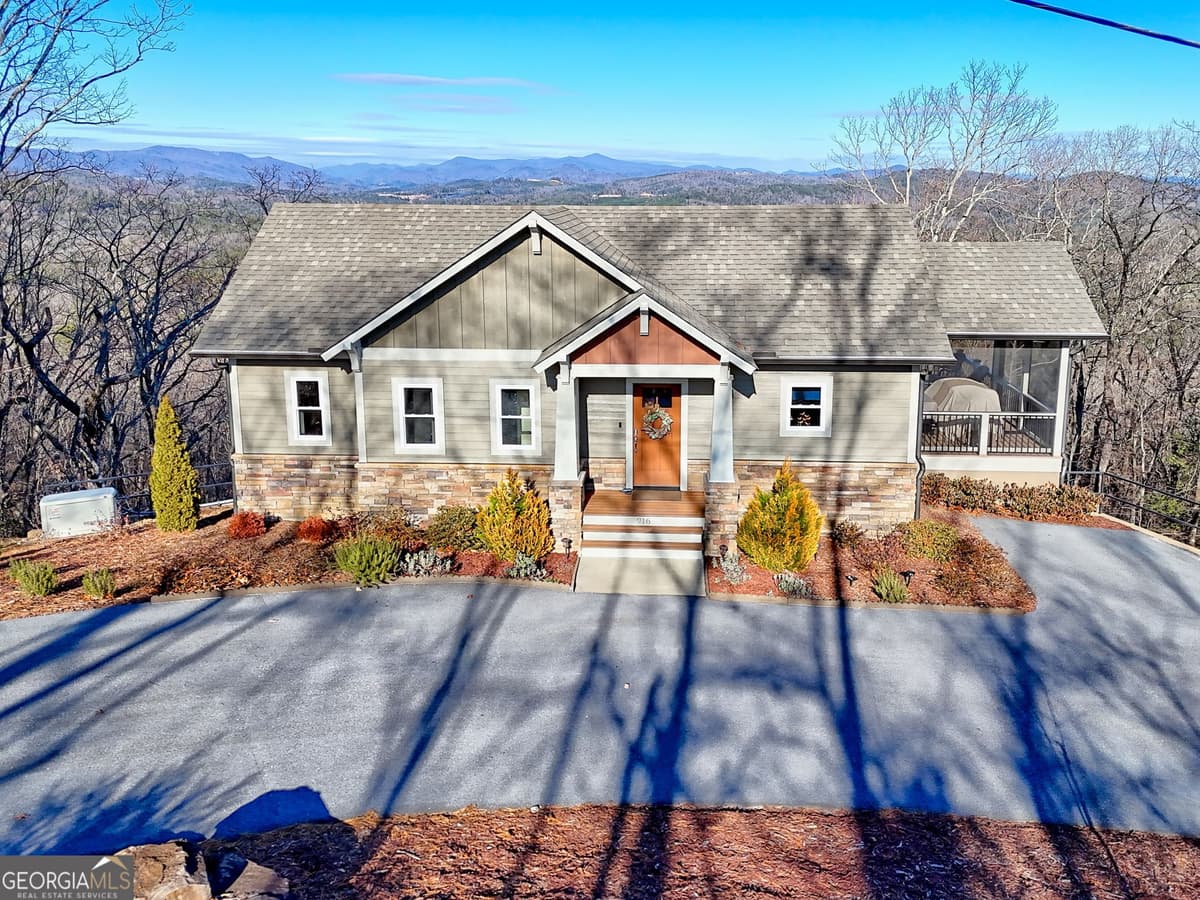 LAKEMONT PROPERTIES INC PH 01 · 916 Arbor Drive, Lakemont GA 30552