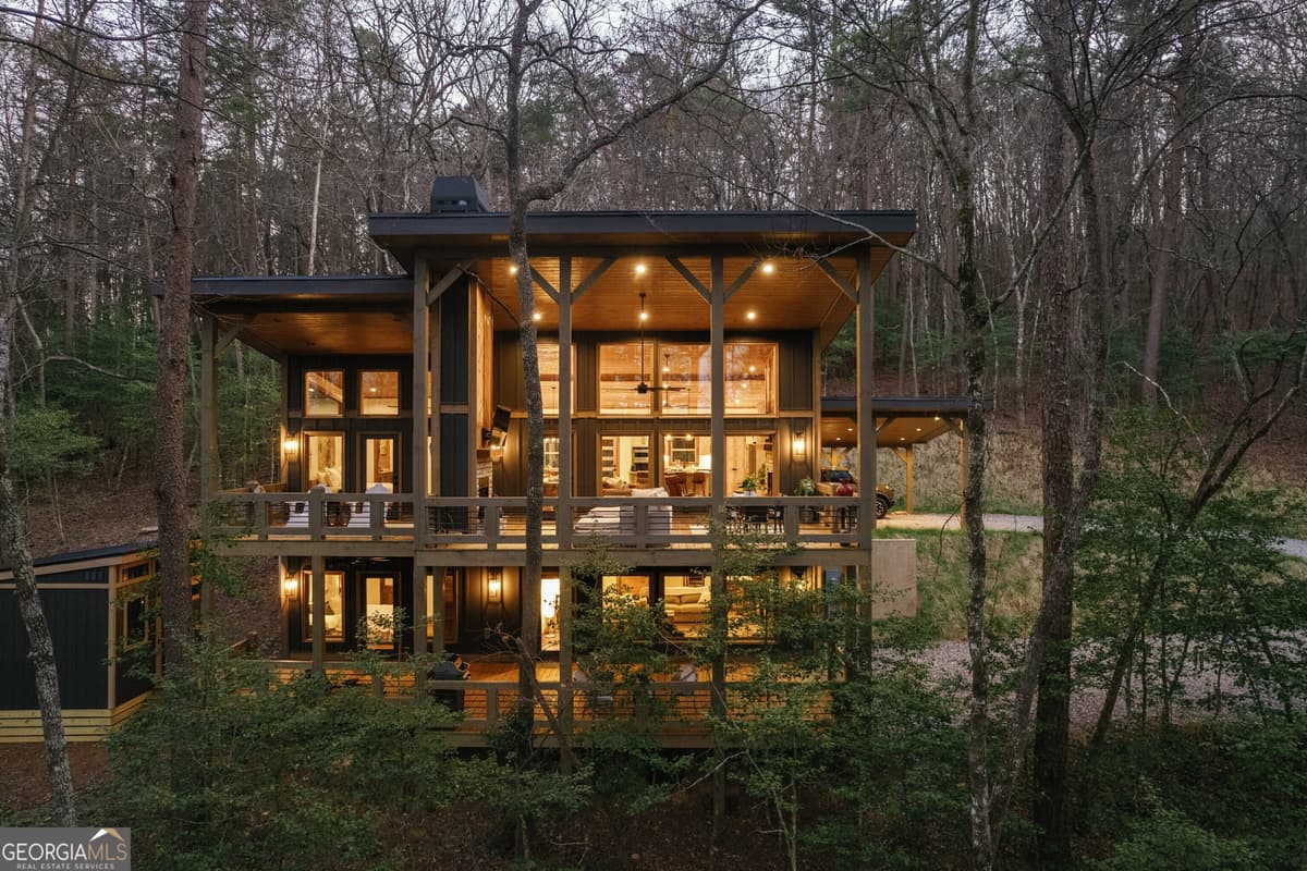 171 Huckleberry Lane, Mineral Bluff GA 30559