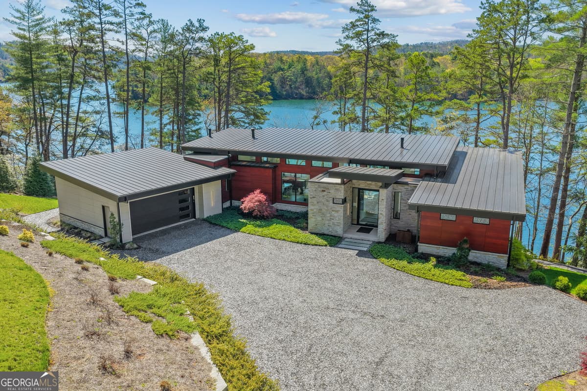 Lake Burton · 565 Wildflower Circle, Clarkesville GA 30523