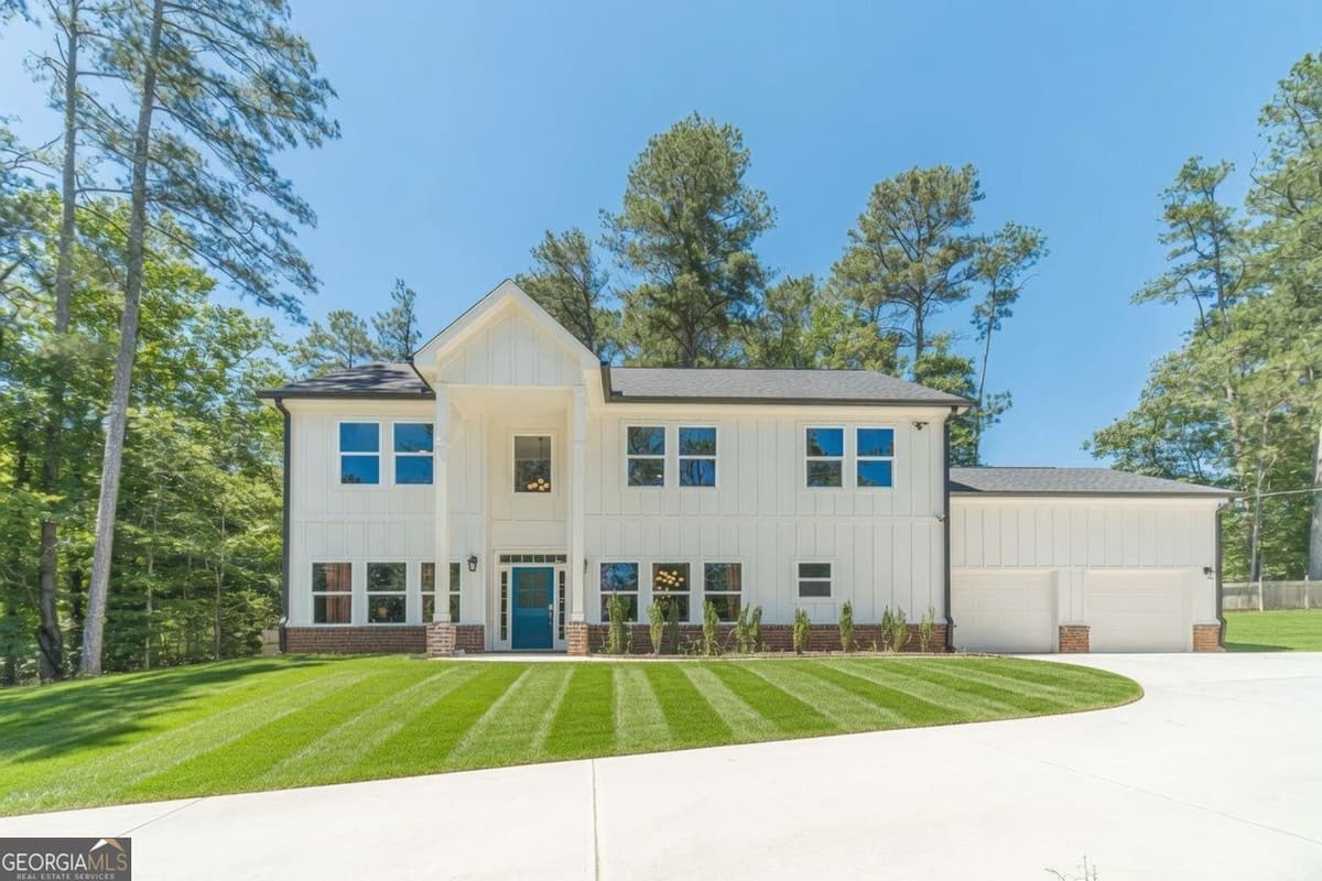 2921 Lee Road SW, Snellville GA 30039