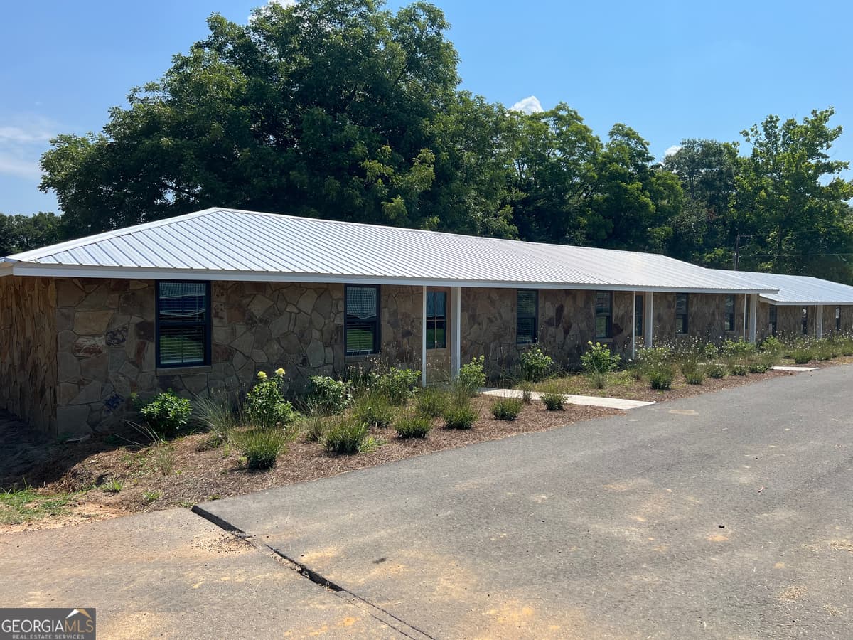1101-1106 Chappell Street, Dudley GA 31022
