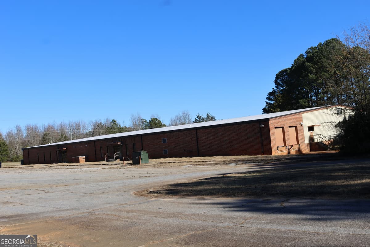 225 Clover Avenue, Comer GA 30629