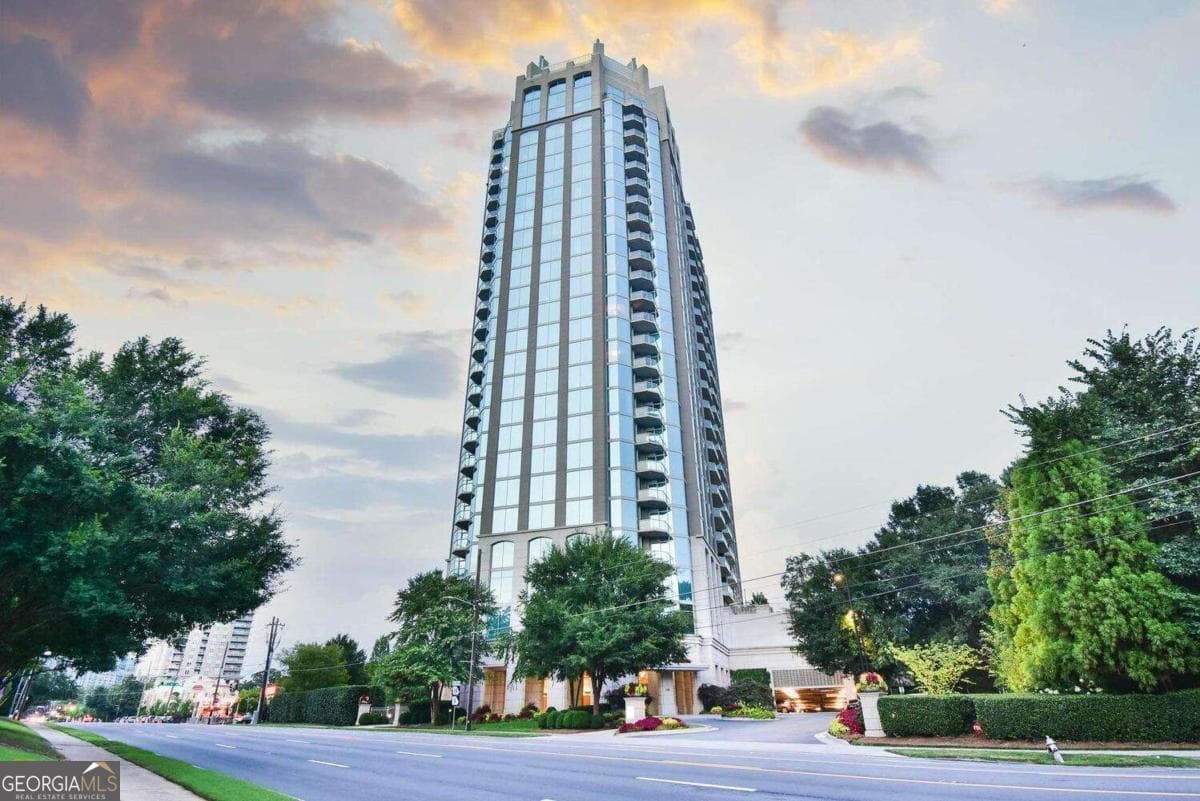 Gallery · 2795 Peachtree Road NE # 1509, Atlanta GA 30305