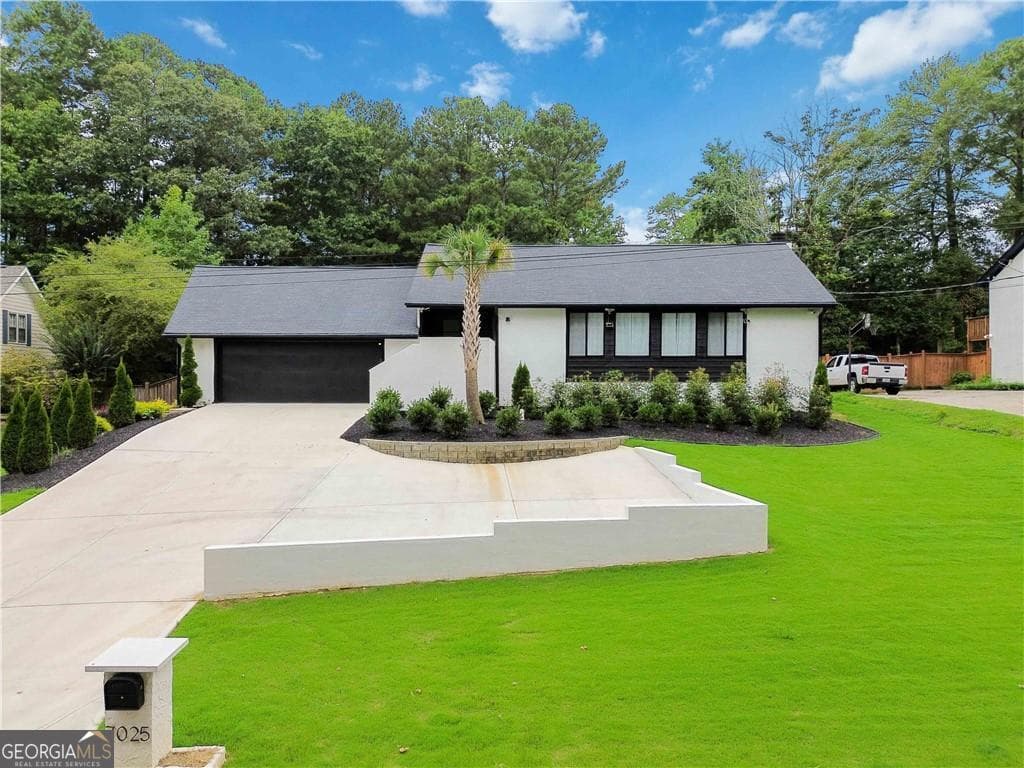 Spaulding Woods · 7025 Northgreen Drive, Sandy Springs GA 30328