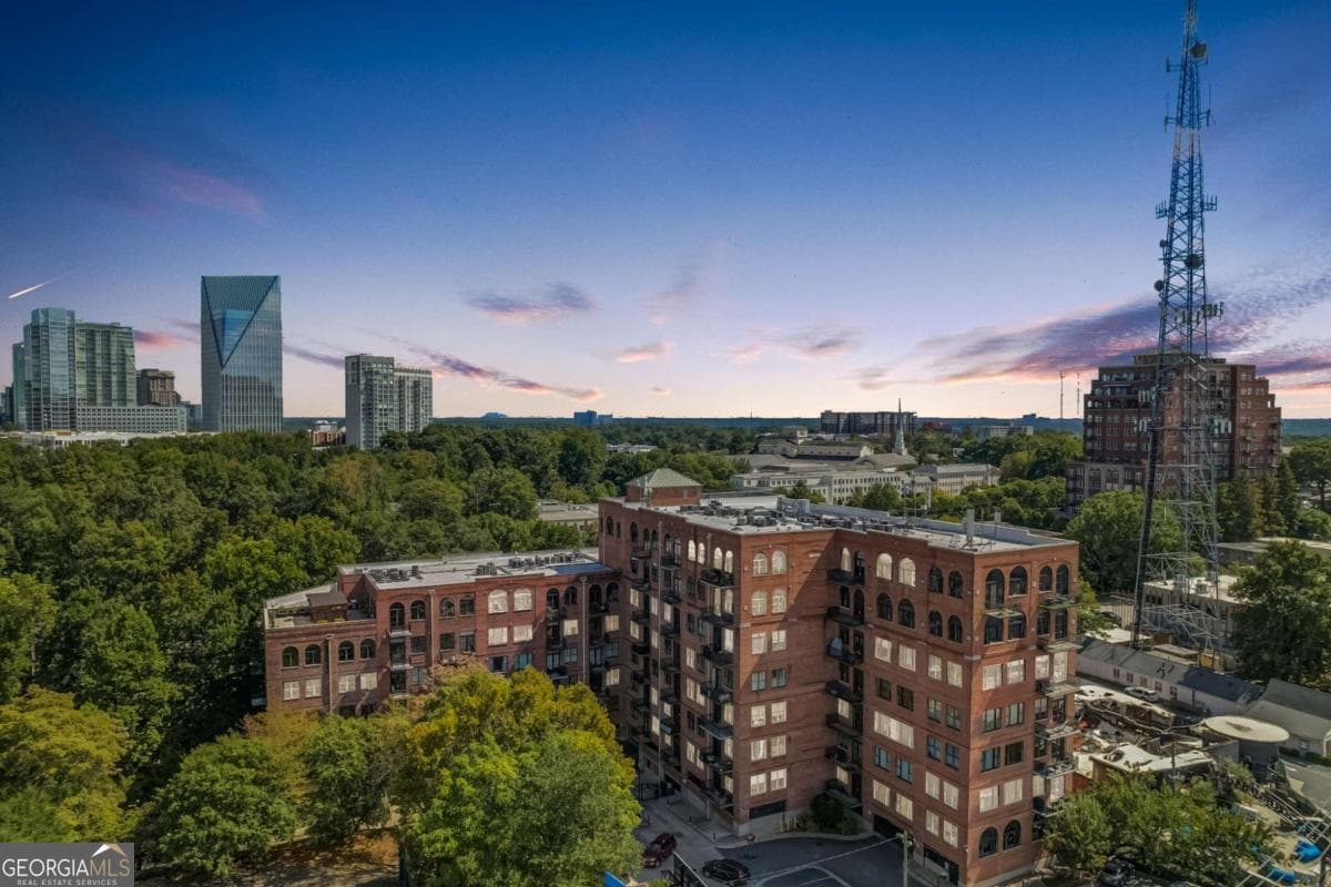 Buckhead Village Lofts · 3235 Roswell Road NE # 506, Atlanta GA 30305