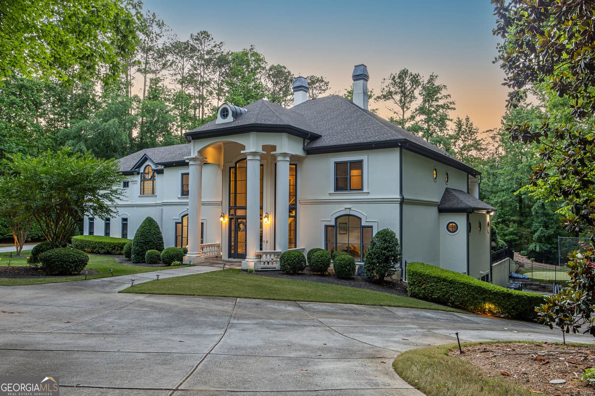 Cascade Oaks · 1 Cascade Pointe Drive SW, Atlanta GA 30331