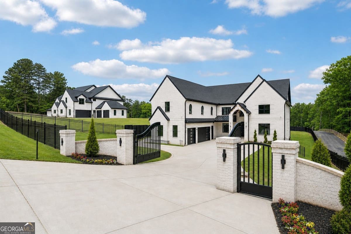 3213 Thompson Mill Road, Buford GA 30519