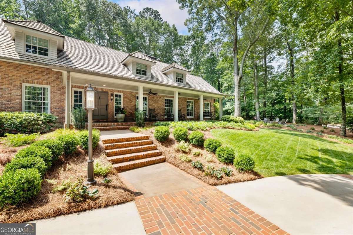 Huntcliff · 100 Huntcliff Point, Sandy Springs GA 30350