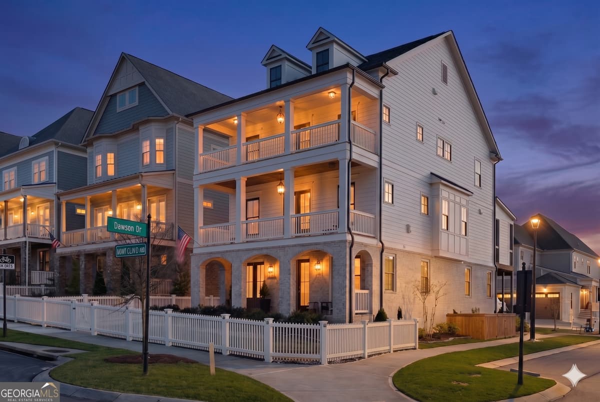 South on Main · 605 S Club Drive, Woodstock GA 30188