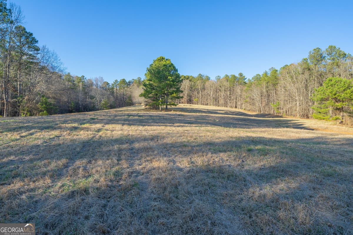 2000 Dabbs Bridge Road, Acworth GA 30101