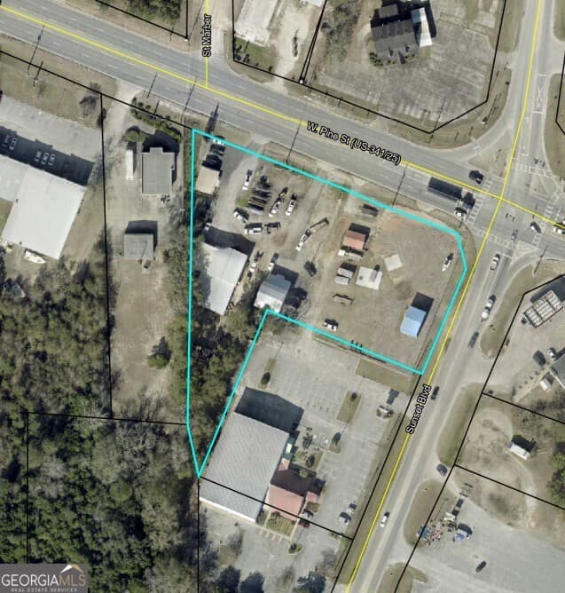 1563 W Cherry Street, Jesup GA 31546