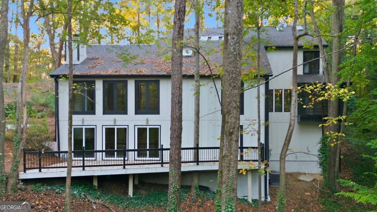 Davis Woods · 4830 Rebel Trail NW, Sandy Springs GA 30327