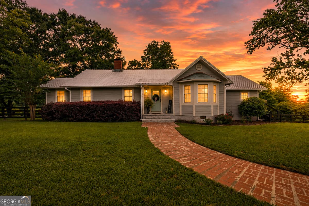 308 Gordon Road, Newnan GA 30263