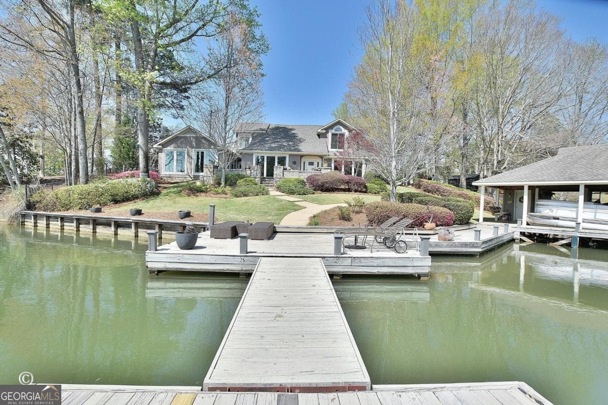LAKE HARDING - GEORGIA · 239 Robin Drive, Hamilton GA 31811