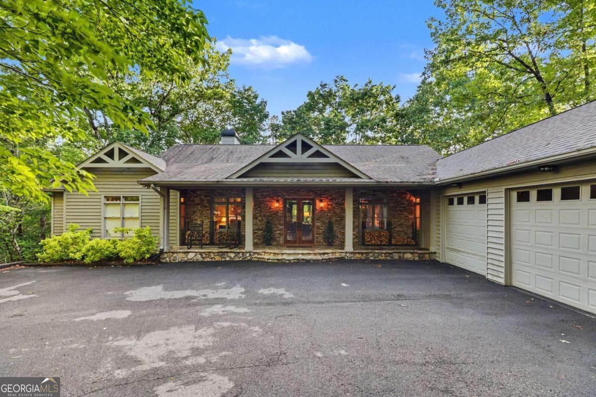 Big Canoe · 51 Indigo Bunting Trail, Jasper GA 30143