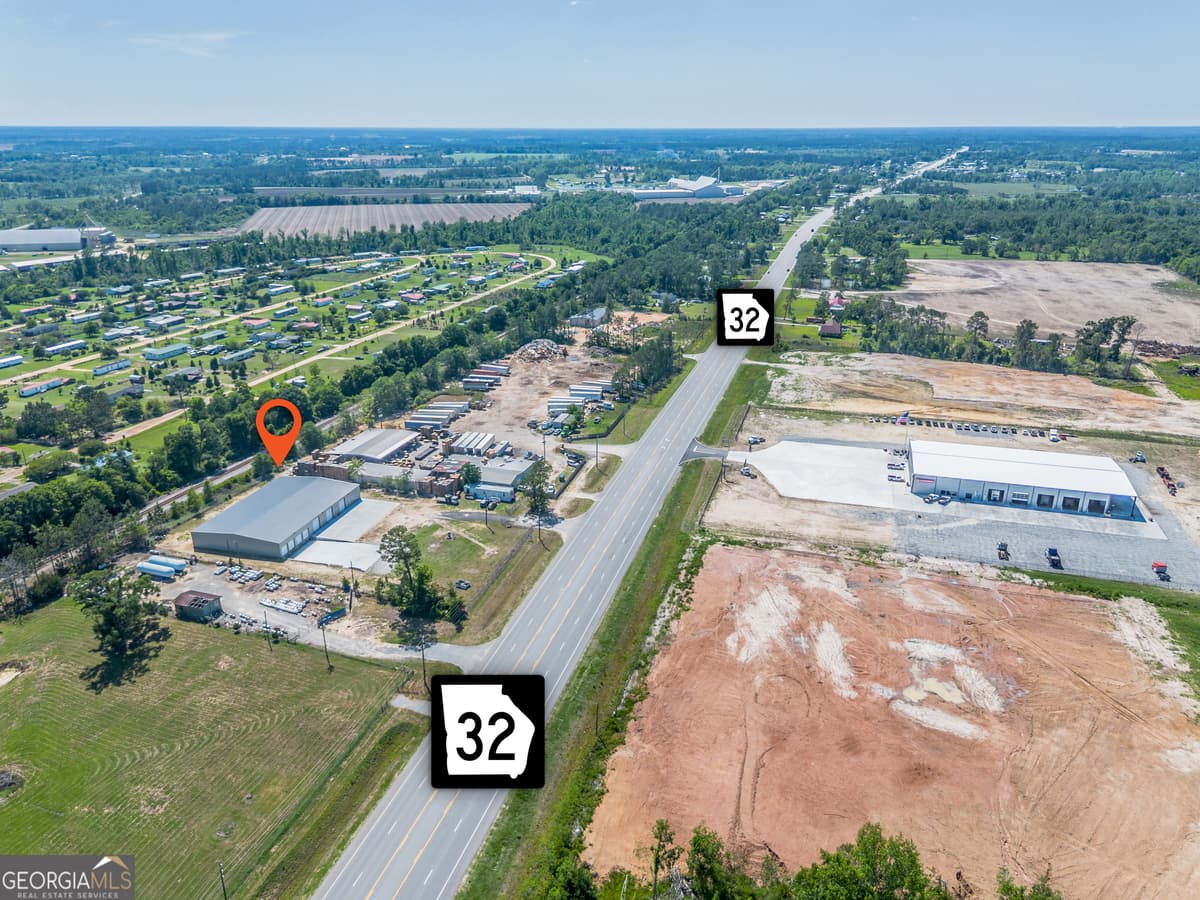 3793 Ga Highway 32 W, Douglas GA 31533