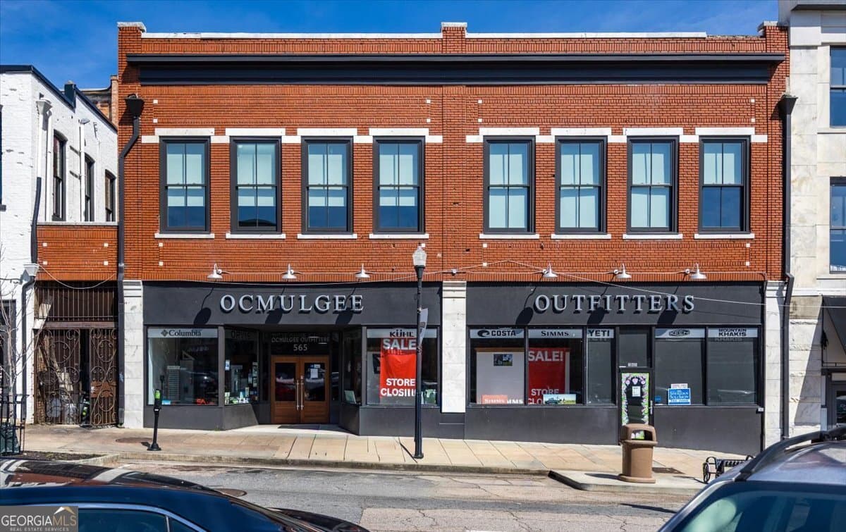 565 Poplar Street, Macon GA 31210