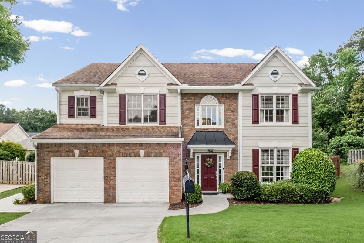 HEDINGTON SQUARE · 120 Quay Circle, Alpharetta GA 30009