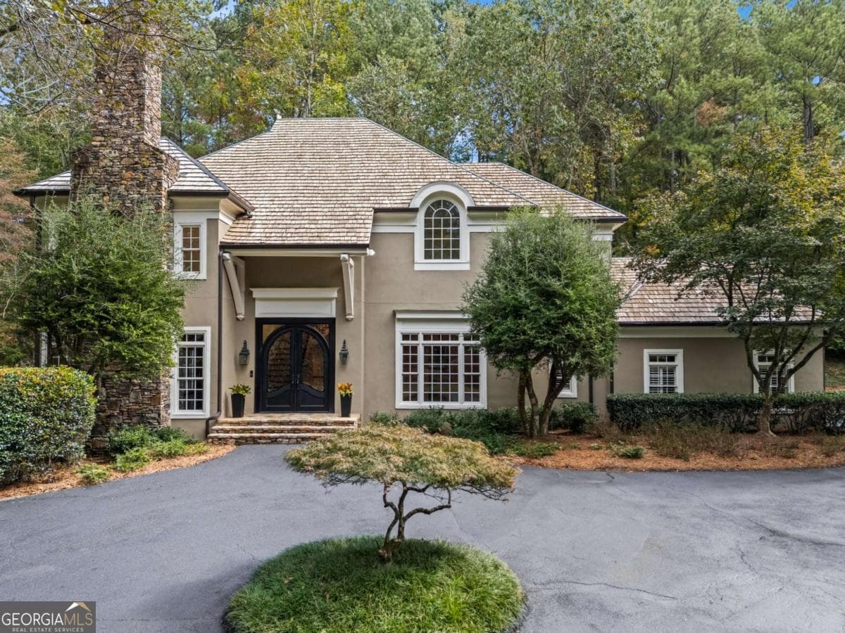 1235 W Garmon Road NW, Sandy Springs GA 30327