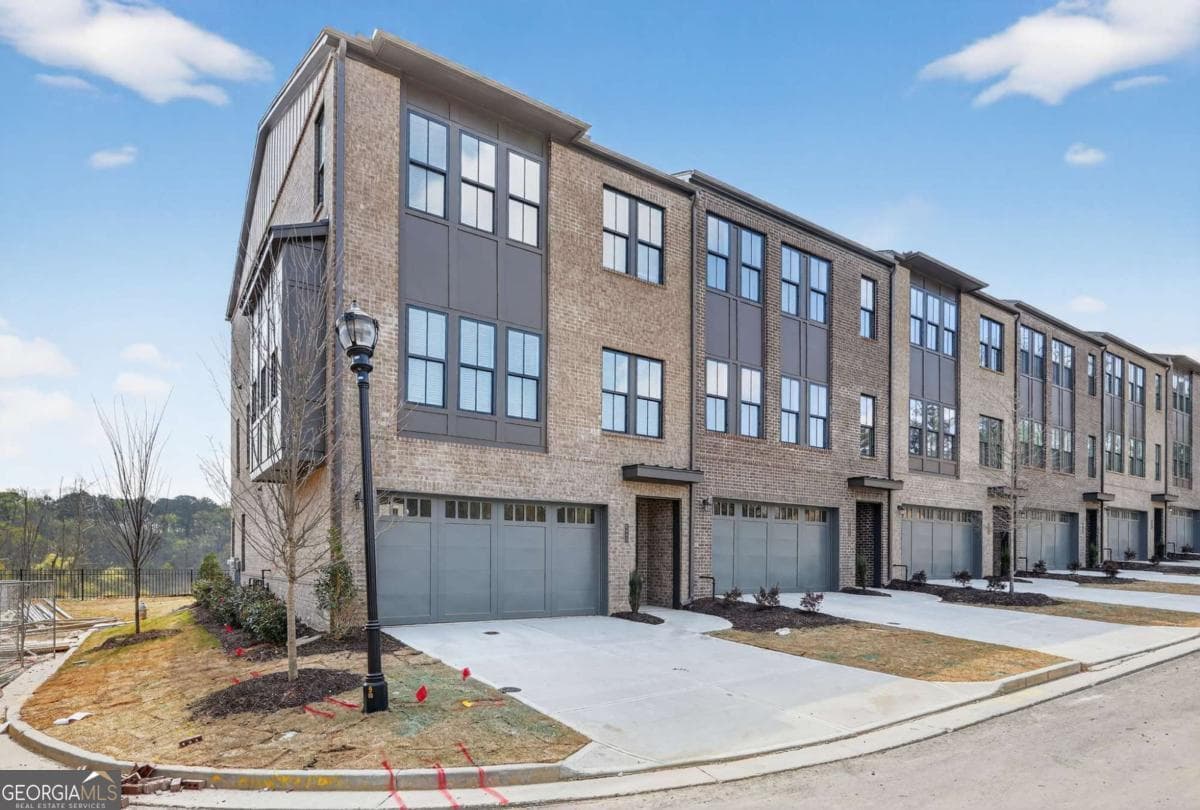 ECHO PARK · 3685 Belle Fields Crossing, Suwanee GA 30024