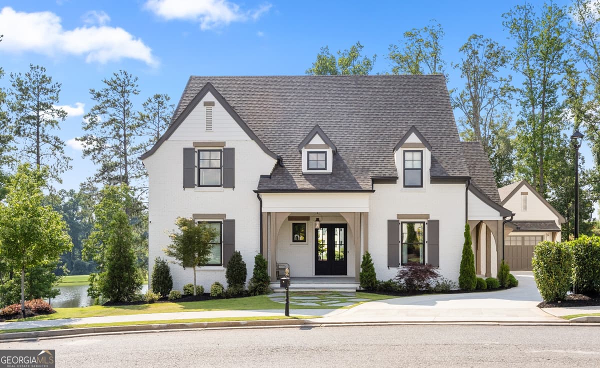 The Manor · 3940 Cottage Park Court, Alpharetta GA 30004