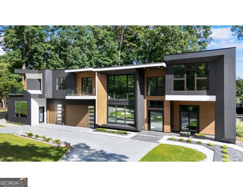 2401 NE Greenglade Road, Atlanta GA 30345