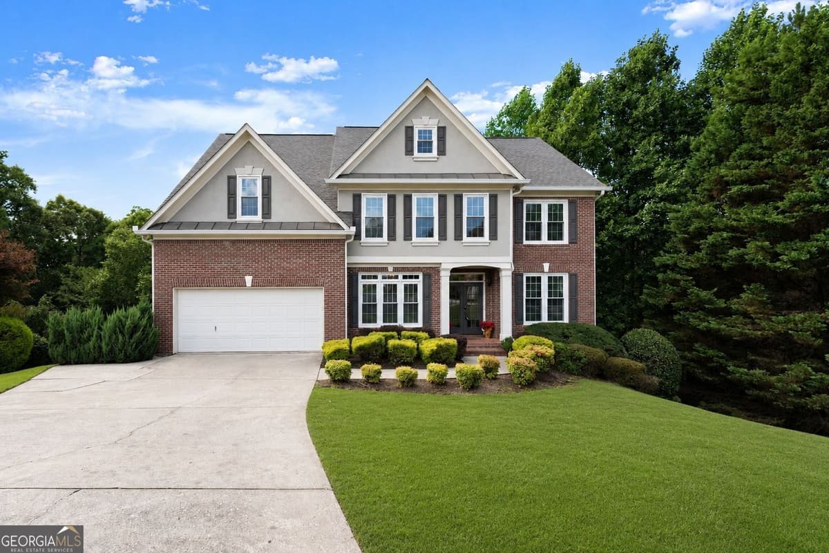 REGISTRY AT MORNINGVIEW PHG · 3552 Crown Peak Court, Suwanee GA 30024