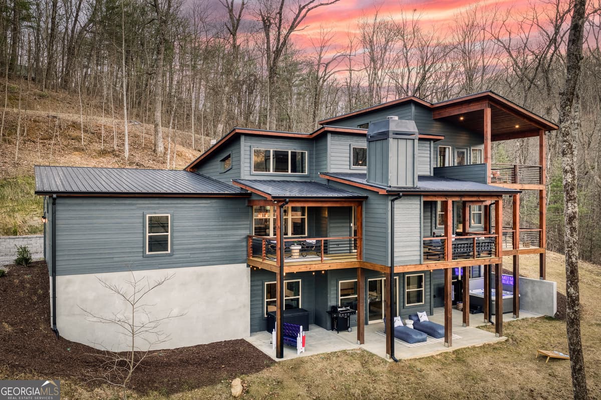 1160 Mangums Trail, Blue Ridge GA 30513