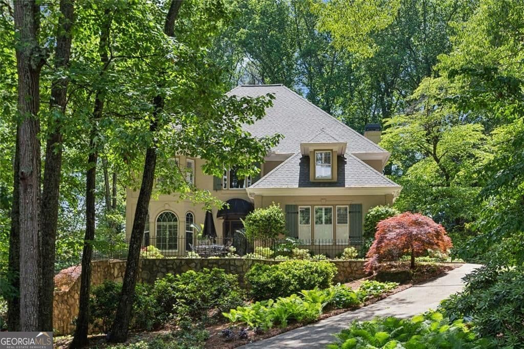 CHARLESTON PLACE · 1600 Savannah Court SE, Smyrna GA 30080