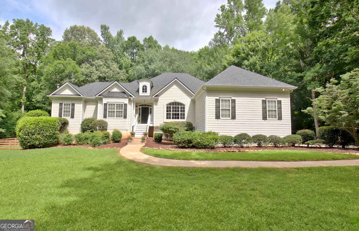 Wildwood Estates · 100 Postwood Drive, Fayetteville GA 30215