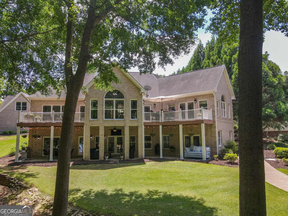 Lake Hartwell · 305 Lakeshore Drive, Hartwell GA 30643