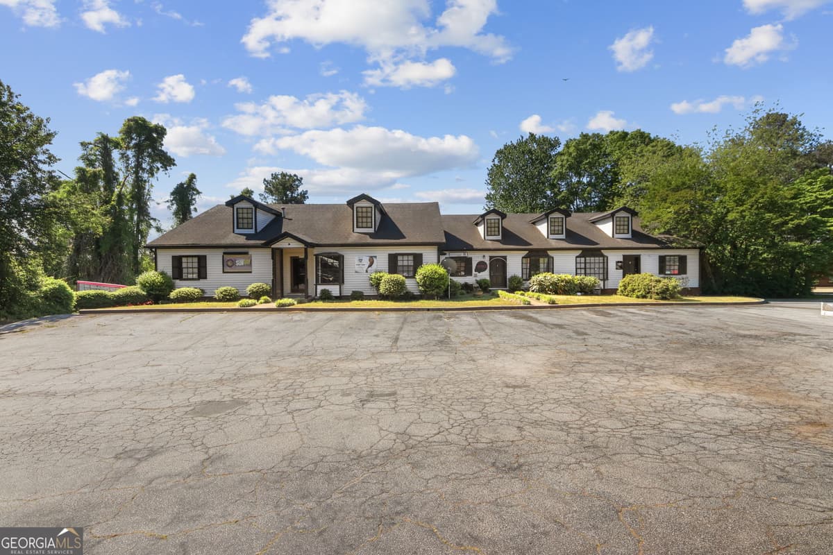 4759 Rockbridge Road, Stone Mountain GA 30083