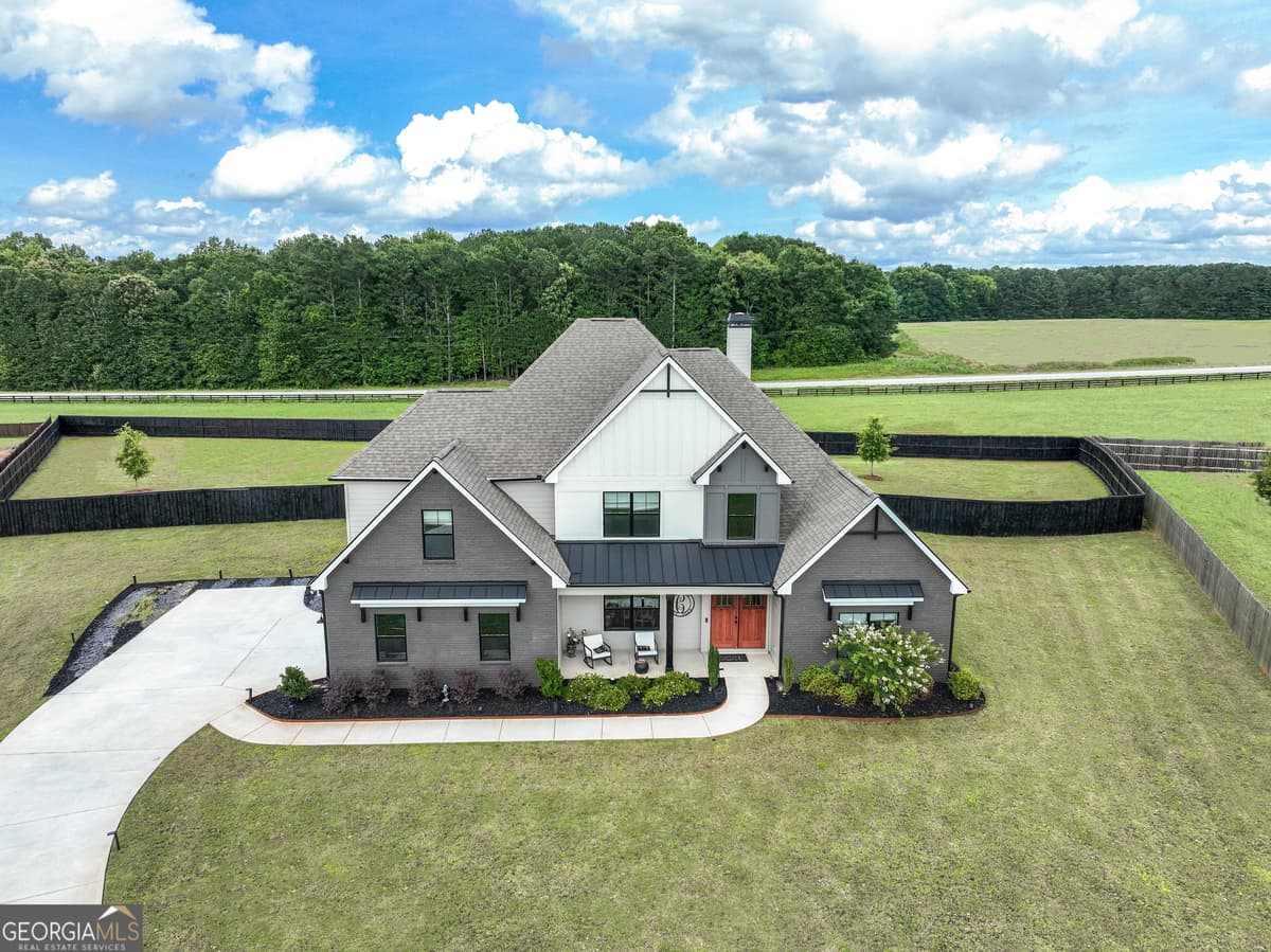Grove Park · 43 Sumner Way, Senoia GA 30276