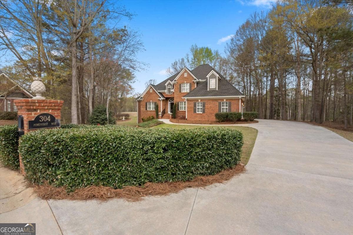 Oak Mountain Golf · 304 Pinehurst Way, Carrollton GA 30116
