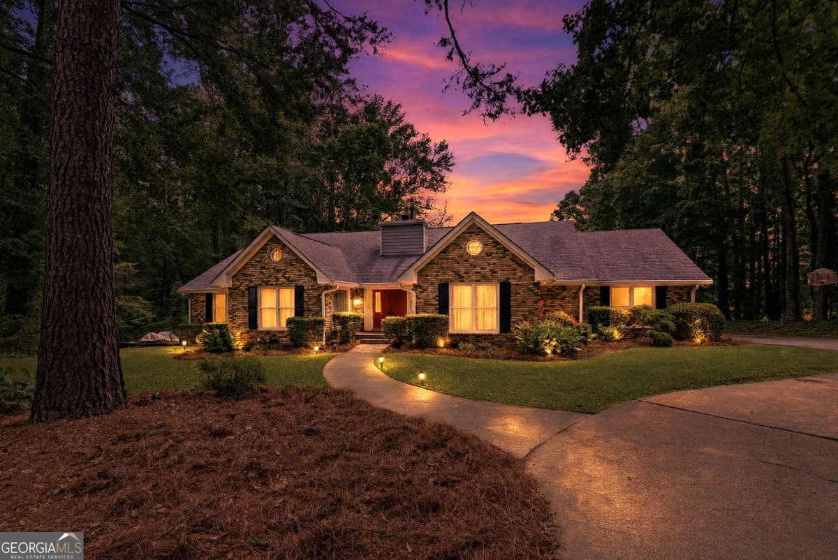 Forest Estates · 2164 Woodland Court, Jonesboro GA 30236