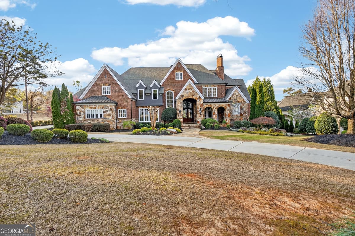 Sugarloaf Country Club · 2957 Darlington Run, Duluth GA 30097