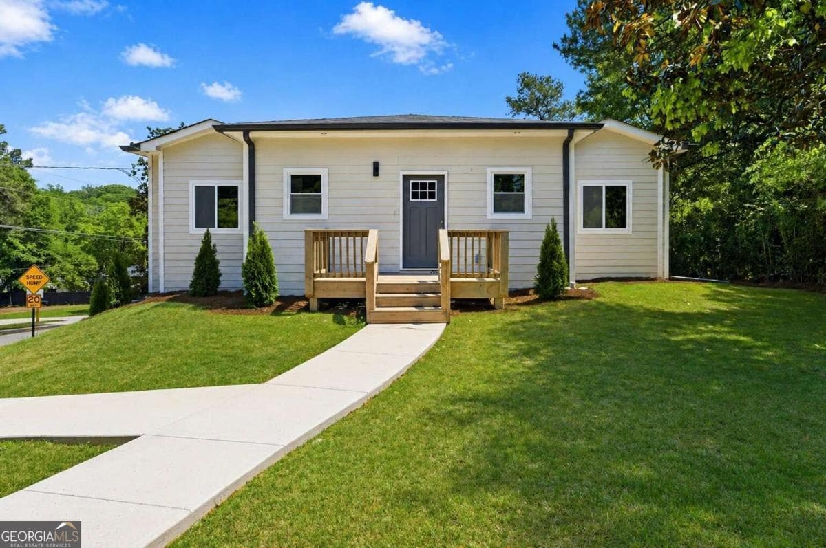 305 Fairburn Road NW, Atlanta GA 30331