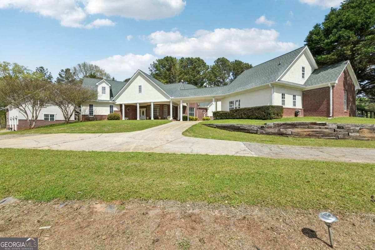 228 Indian Creek Road, Locust Grove GA 30248