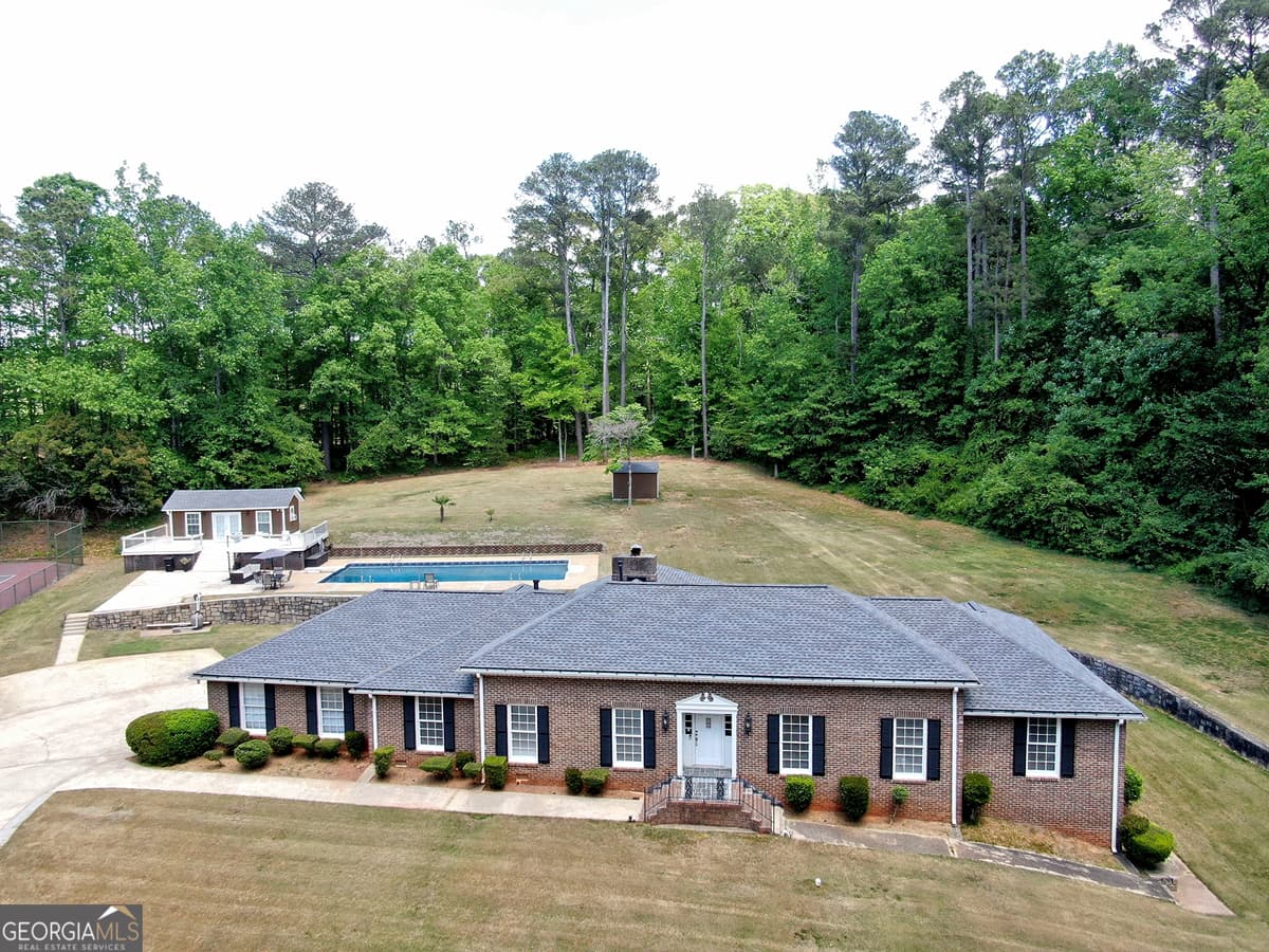 5025 Greentree Trail, South Fulton GA 30349