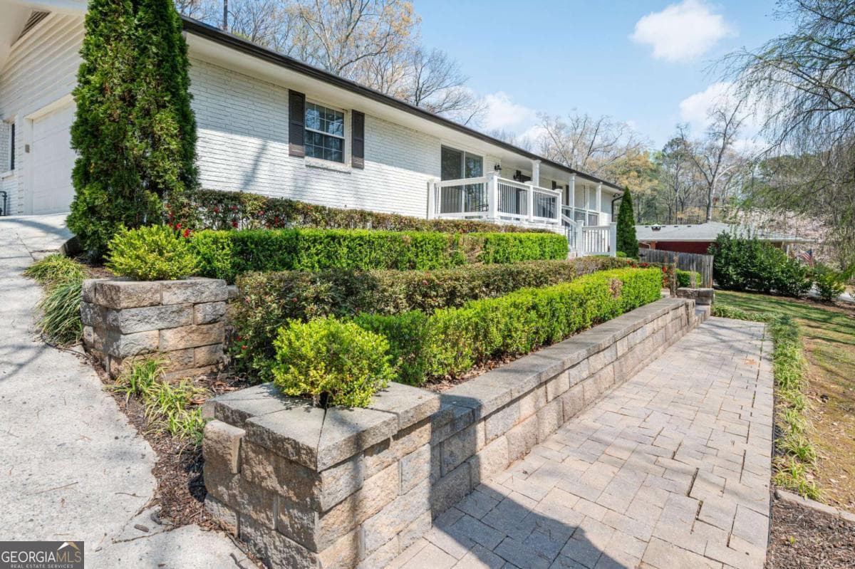 Spalding Woods · 620 Spalding Drive, Sandy Springs GA 30328