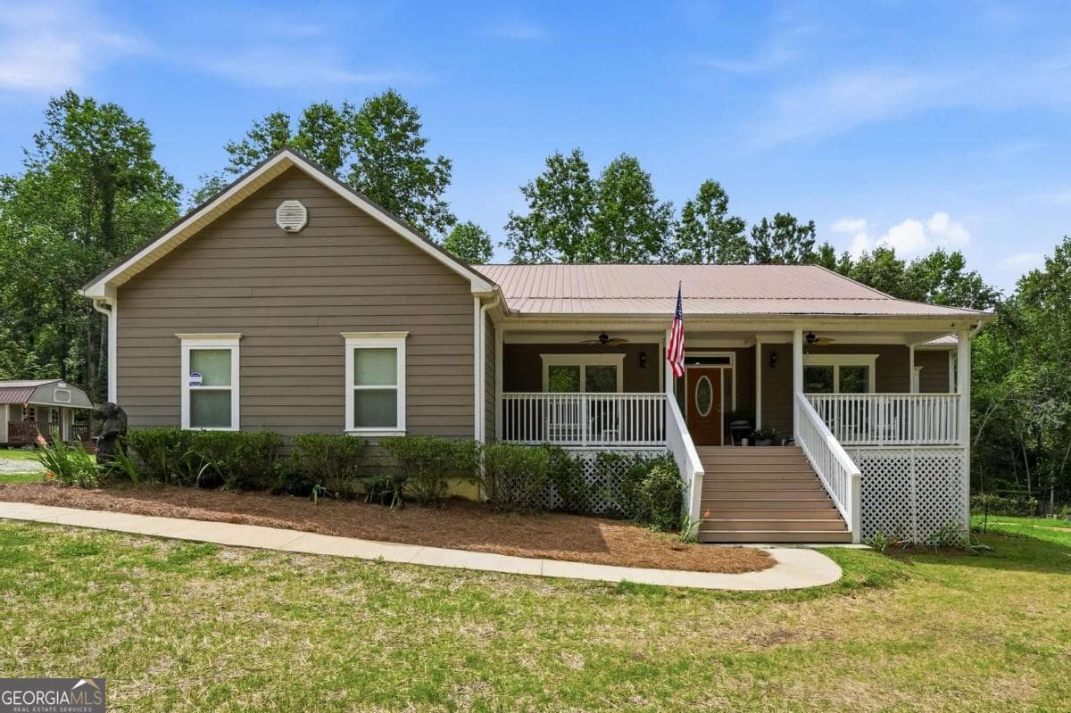 303 Salem Drive, Dawsonville GA 30534