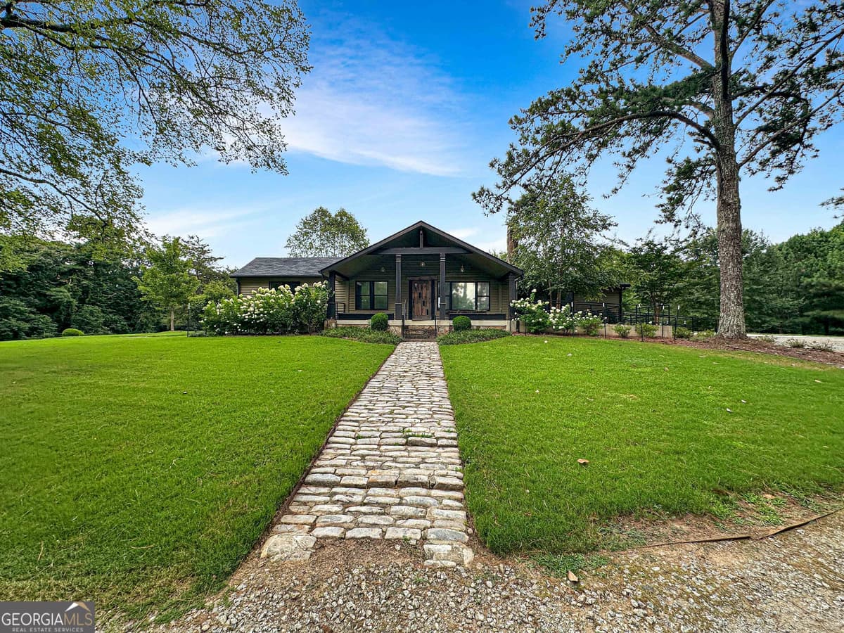 8400 Atlanta Newnan Road, Chattahoochee Hills GA 30268