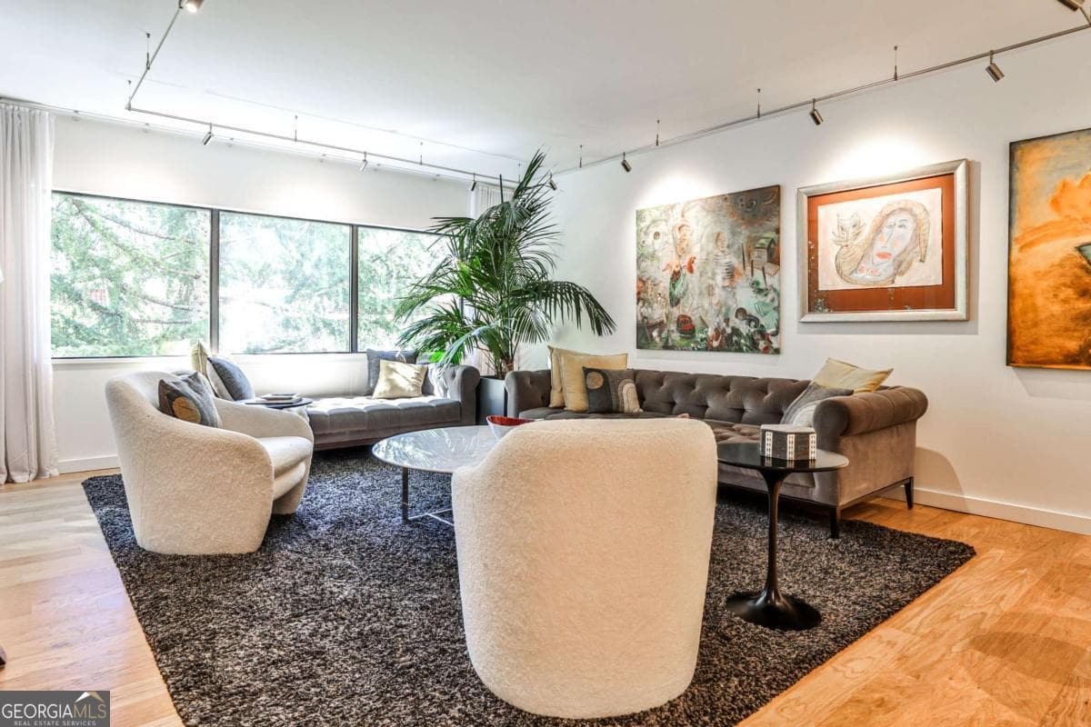 Ansley Above the Park · 1130 Piedmont Avenue NE # 511, Atlanta GA 30309