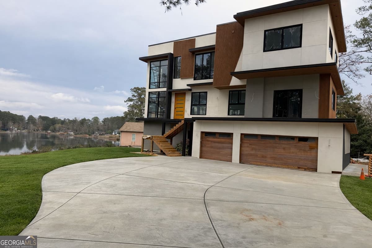 3085 Lake Jodeco Road, Jonesboro GA 30236