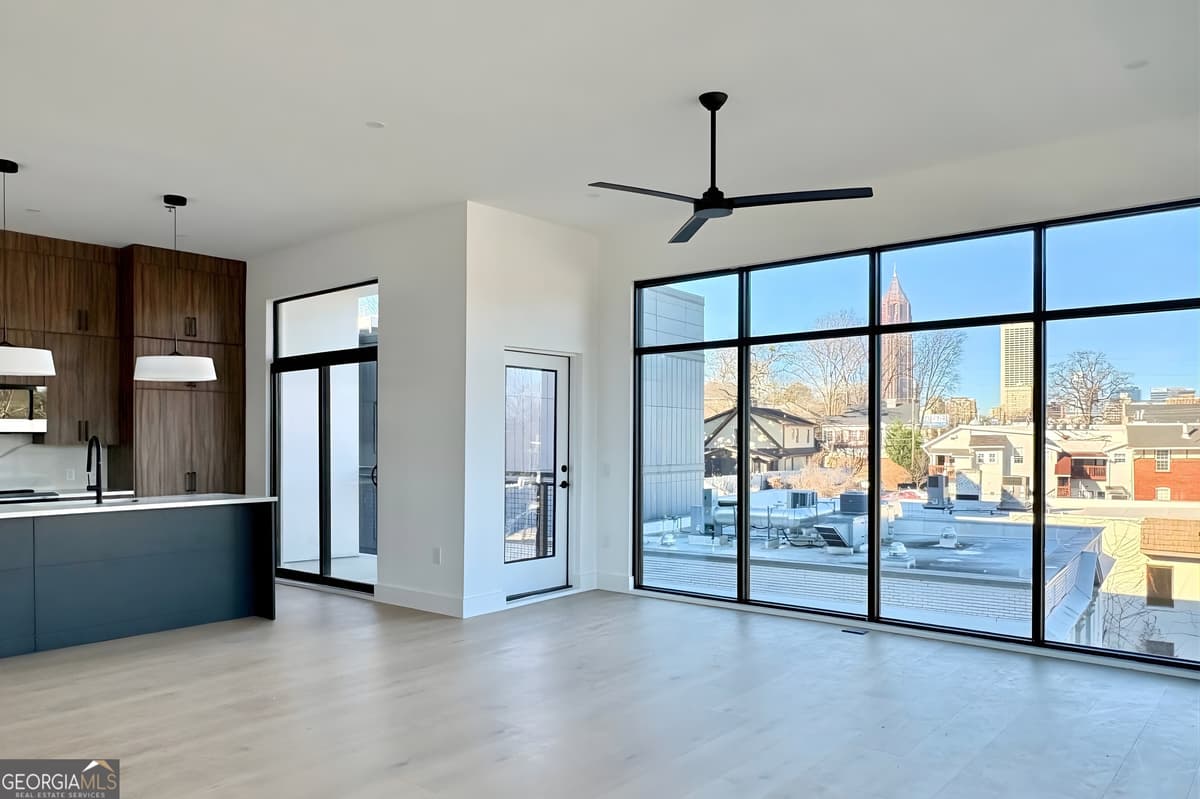 The Leon · 567 Ponce De Leon Avenue # 502, Atlanta GA 30308