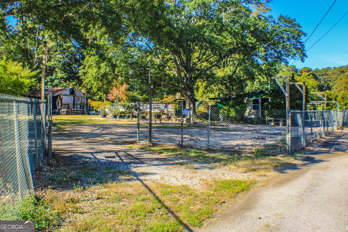 5907 Covington Highway, Decatur GA 30035