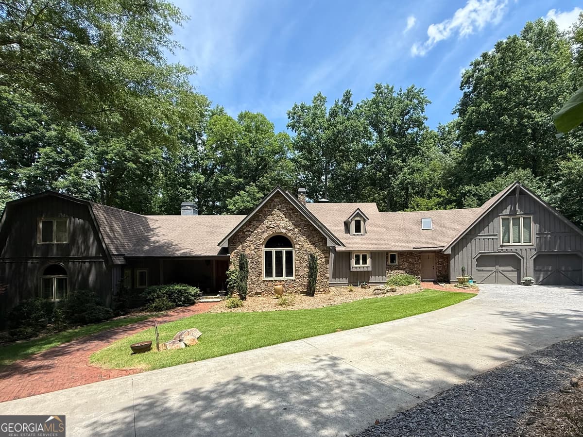 336 Tanglewood Drive, Canton GA 30115