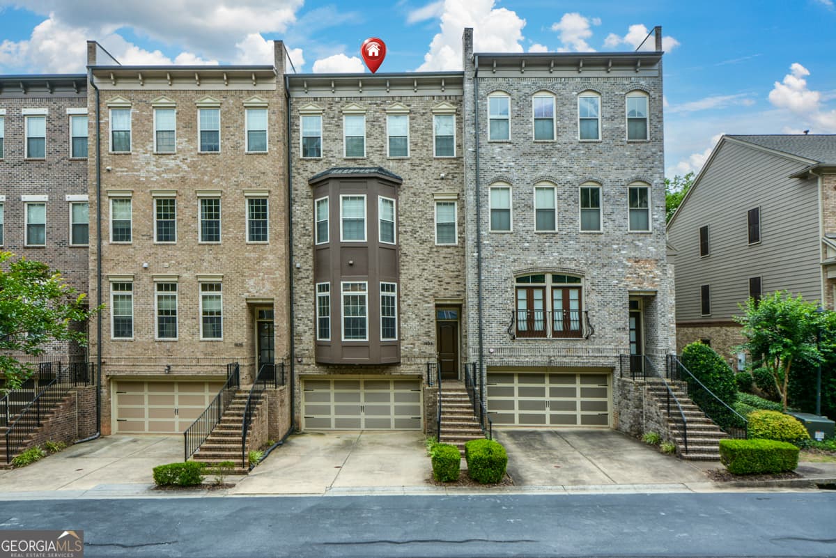 Overlook at Clairmont · 1933 Ridgemont Lane, Decatur GA 30033