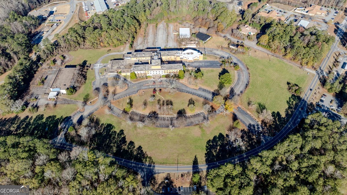 60 Hospital Road, Newnan GA 30263